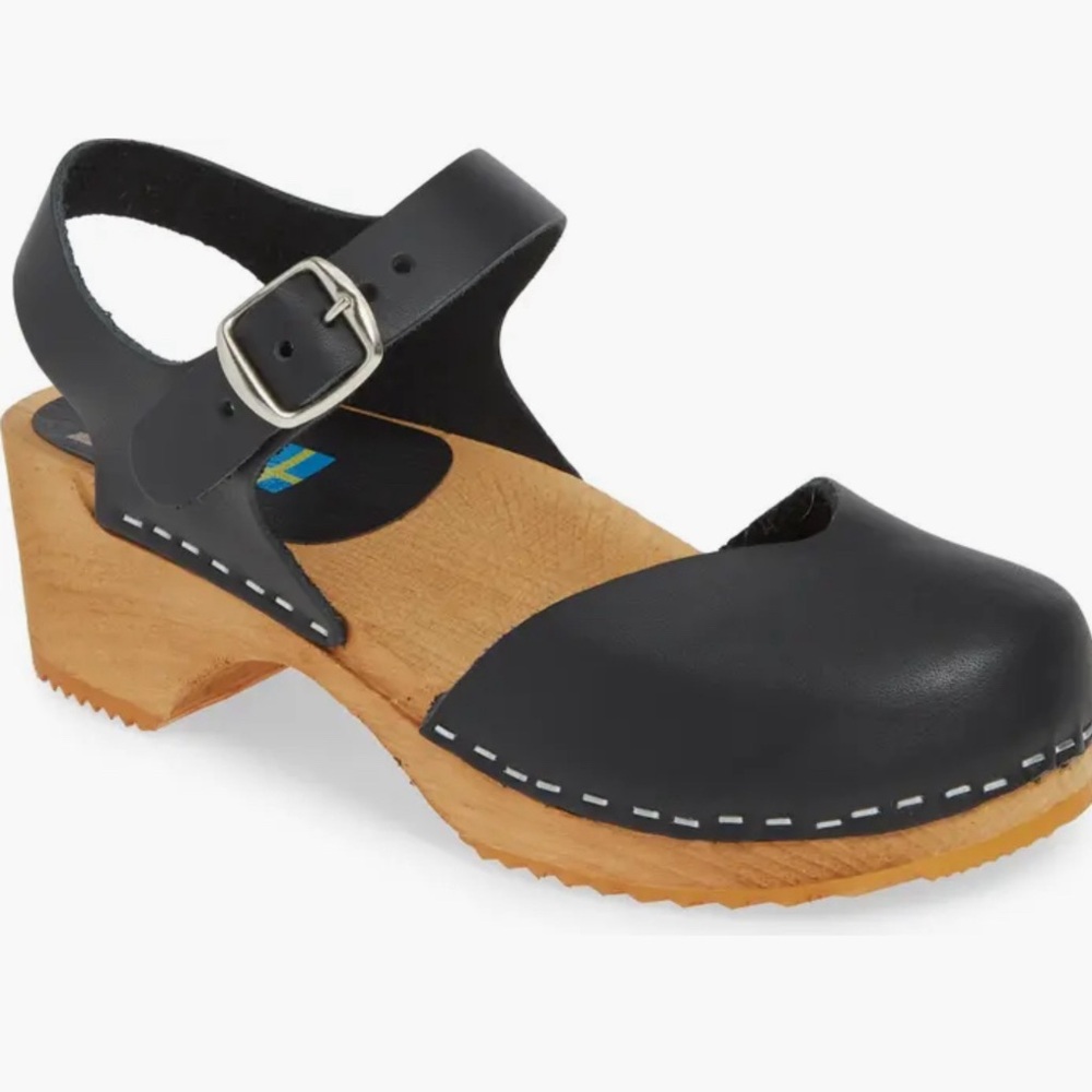 New MIA Sofia clogs